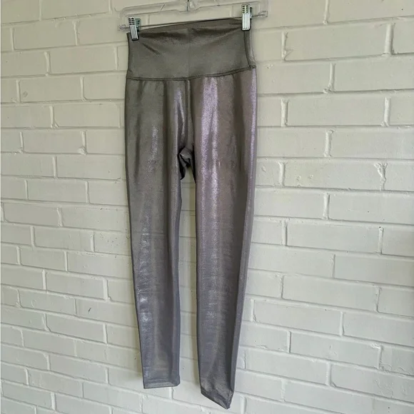Allfenix Liquid Silver Women's High-Waisted 7/8 Leggings, SZ S LIKE NEW! - Picture 4 of 8